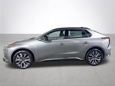 New 2026 Subaru Solterra Limited image 9