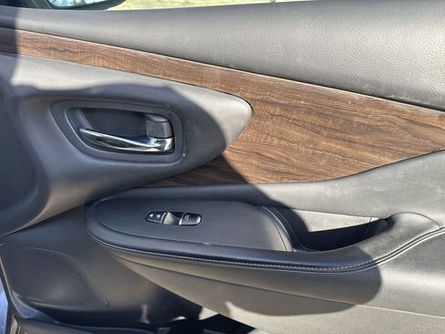 Used 2020 Nissan Murano Platinum w/ Cargo Package image 32