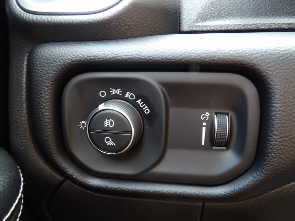Used 2026 RAM 2500 Big Horn AWD/4WD image 19