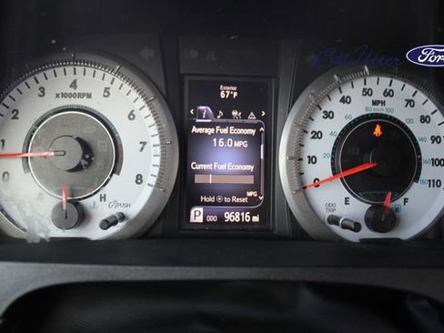 Used 2019 Toyota Sienna SE image 26