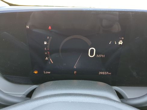 Used 2024 Buick Encore GX Sport Touring image 17