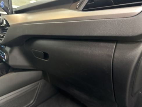 Certified 2024 Toyota Corolla Cross XLE image 45