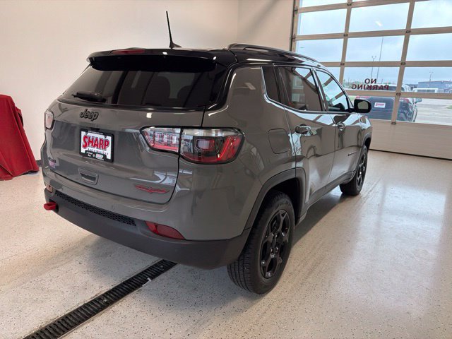 Used 2023 Jeep Compass Trailhawk w/ Trailhawk Convenience Group AWD/4WD image 7