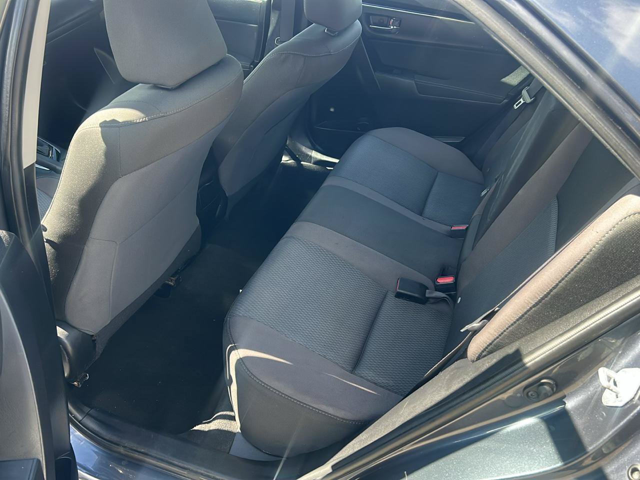 Used 2017 Toyota Corolla LE FWD image 12
