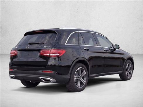 Used 2017 Mercedes-Benz GLC 300 4MATIC image 7