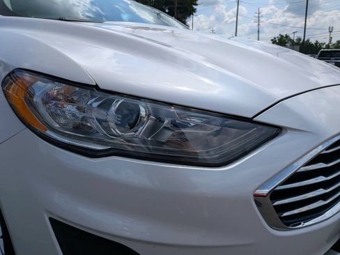 Used 2019 Ford Fusion SE FWD image 13