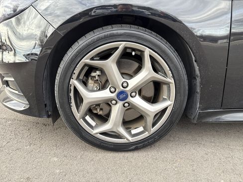 Used 2017 Ford Focus ST image 27
