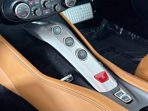 Certified 2017 Ferrari California T RWD image 15