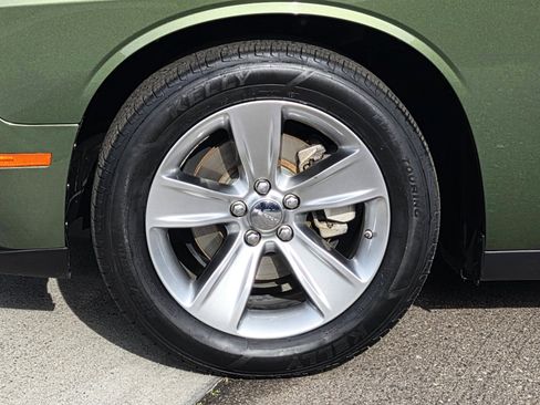 Certified 2022 Dodge Challenger SXT image 9