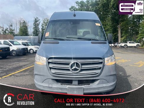 Used 2021 Mercedes-Benz Sprinter 2500 image 2