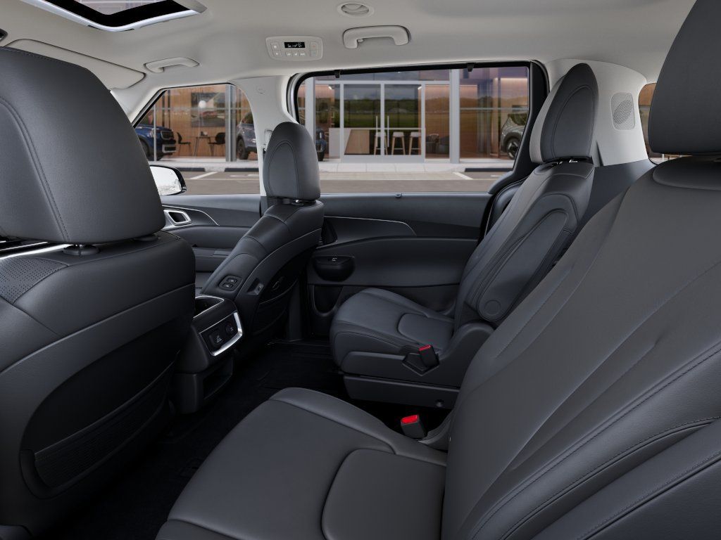 New 2027 Kia Carnival SX FWD image 19