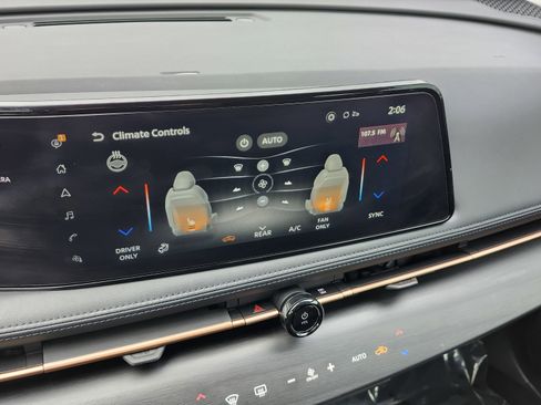 Used 2023 Nissan Ariya FWD image 36