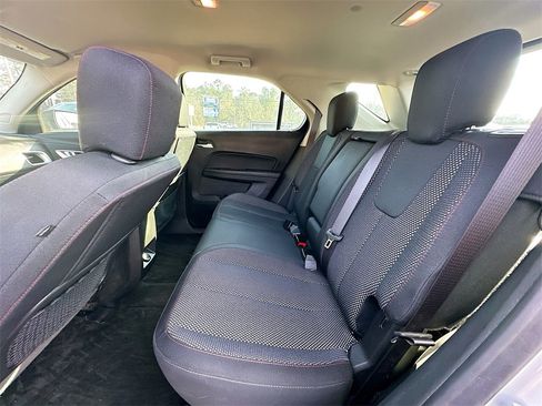 Used 2017 Chevrolet Equinox LS image 4