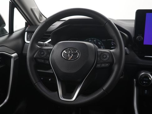 Used 2025 Toyota RAV4 XLE Premium w/ Weather Package AWD/4WD image 17