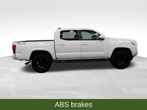 Used 2021 Toyota Tacoma SR image 11