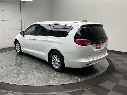 Used 2024 Chrysler Voyager LX FWD image 2