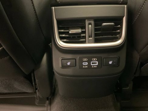 Used 2023 Subaru Outback Limited AWD/4WD image 24