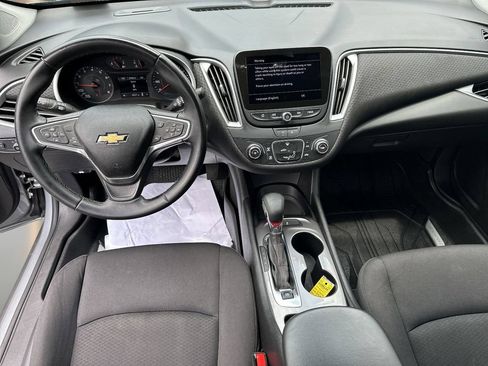 Used 2023 Chevrolet Malibu RS w/ LPO, Floor Liner Package FWD image 18