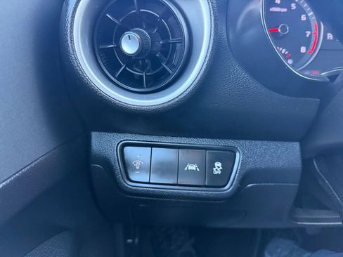 Used 2021 Kia Forte LXS FWD image 16