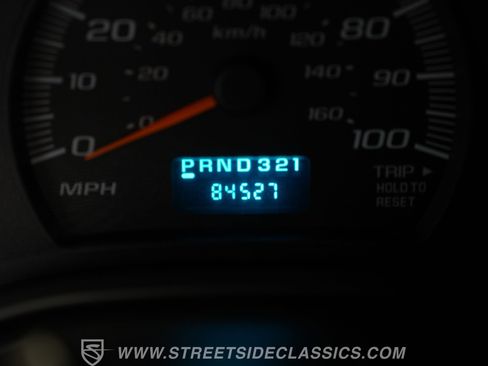 Used 2006 Chevrolet Express 1500 w/ Preferred Equipment Group image 40