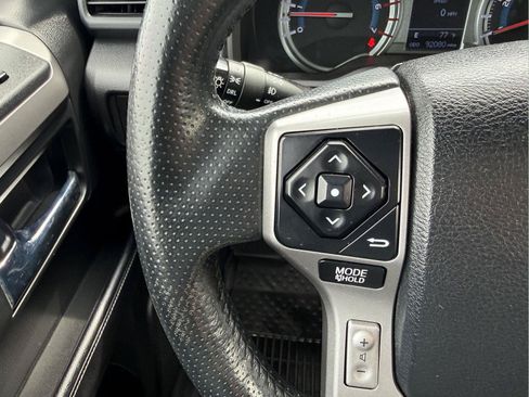 Used 2018 Toyota 4Runner SR5 Premium AWD/4WD image 16