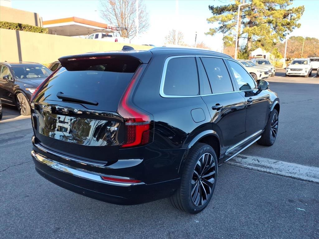 New 2026 Volvo XC90 T8 Plus w/ Protection Package Premier AWD/4WD image 3