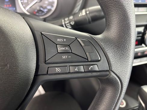 Used 2024 Nissan Sentra S image 17