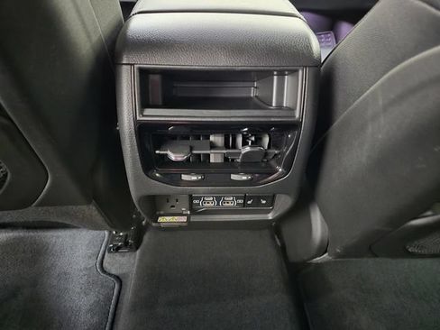 Used 2025 Jeep Grand Cherokee Limited w/ Trailer Tow Package AWD/4WD image 33