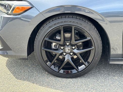 Used 2023 Honda Civic Sport image 11
