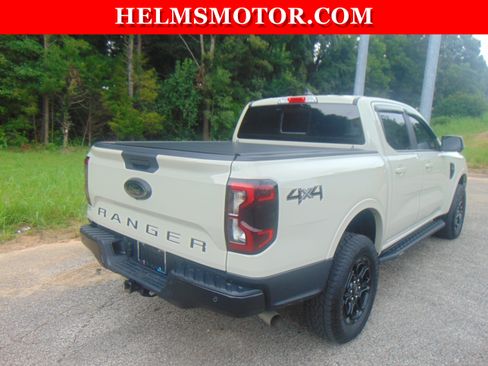 Used 2025 Ford Ranger Lariat w/ Black Appearance Package AWD/4WD image 15
