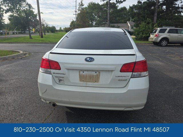 Used 2011 Subaru Legacy 2.5i Premium AWD/4WD image 7