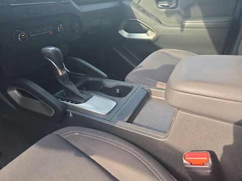 Used 2023 Nissan Frontier SV RWD image 14