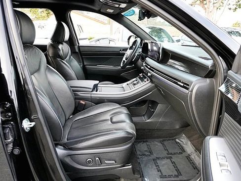 Certified 2023 Hyundai Palisade Calligraphy image 12