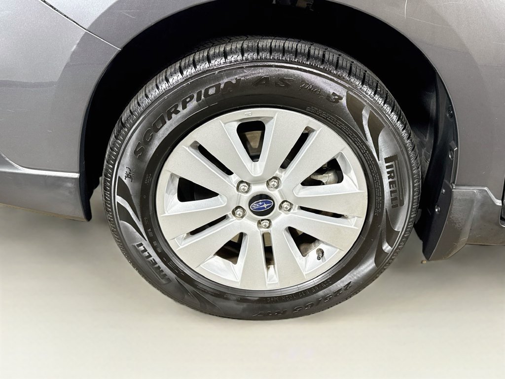 Used 2019 Subaru Outback 2.5i Premium AWD/4WD image 40