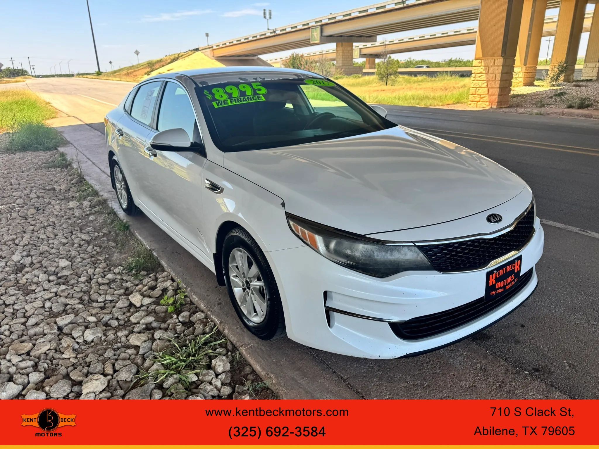 Used 2017 Kia Optima LX FWD image 1