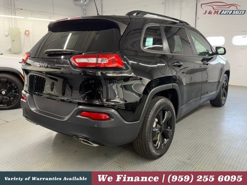 Used 2018 Jeep Cherokee Limited w/ High Altitude Package AWD/4WD image 8