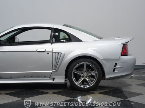 Used 2001 Ford Mustang GT RWD image 23