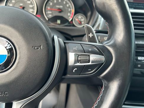 Used 2017 BMW M3 RWD image 17