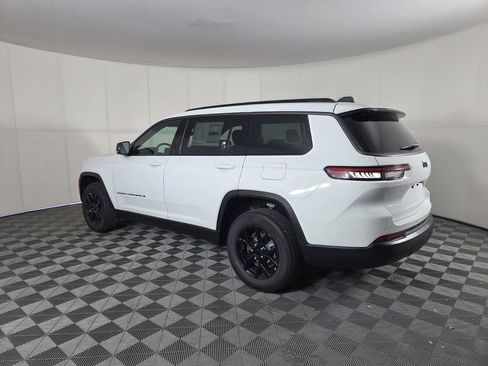 New 2026 Jeep Grand Cherokee L 2WD image 7