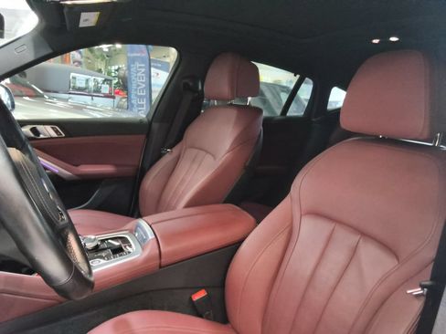Used 2022 BMW X6 xDrive40i w/ Executive Package AWD/4WD image 17