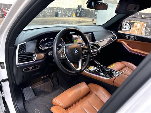 Used 2022 BMW X5 xDrive45e w/ Luxury Seating Package AWD/4WD image 16