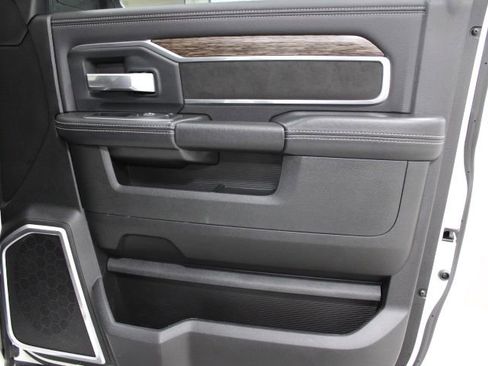 Used 2020 RAM 2500 Laramie image 21