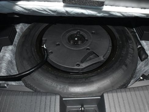 Used 2023 Nissan Rogue SL w/ SL Premium Package image 37