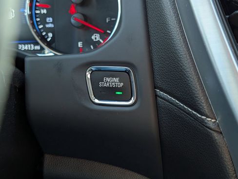 Used 2023 GMC Acadia SLT w/ Technology Package AWD/4WD image 53