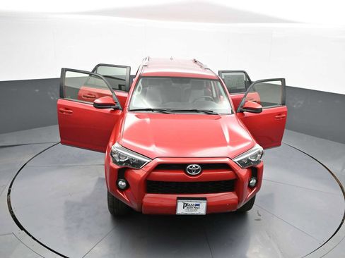 Used 2016 Toyota 4Runner SR5 AWD/4WD image 44