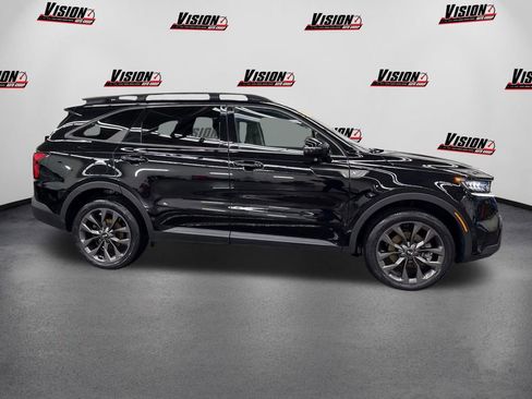 Used 2021 Kia Sorento EX w/ EX AWD X-Line Package image 4