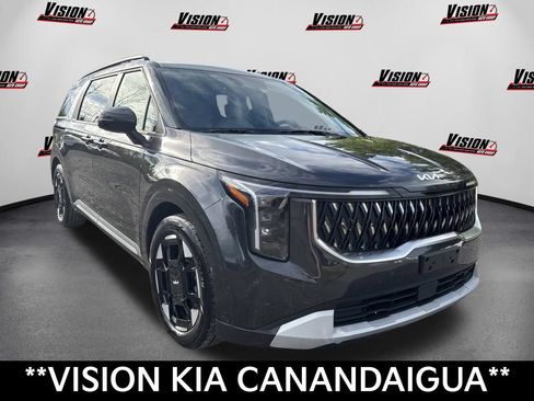 Certified 2025 Kia Carnival EX FWD image 3