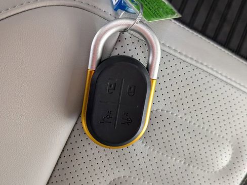 Used 2023 Rivian R1S Adventure image 42