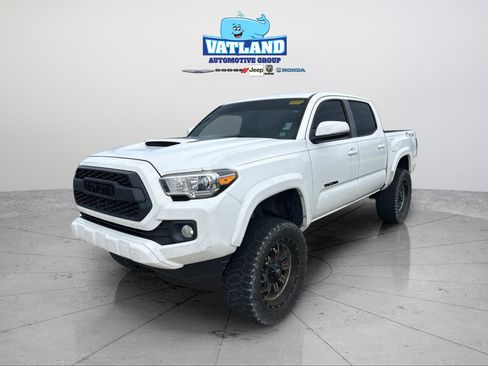 Used 2020 Toyota Tacoma TRD Sport AWD/4WD image 20
