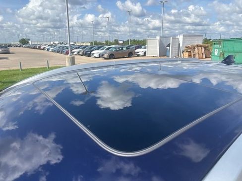 Used 2025 Nissan Rogue SL w/ Tech Package AWD/4WD image 10
